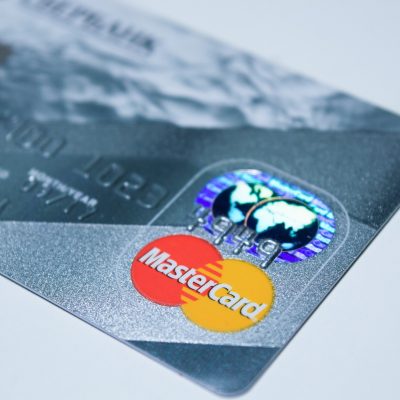 a-plastic-card-1647376_1920